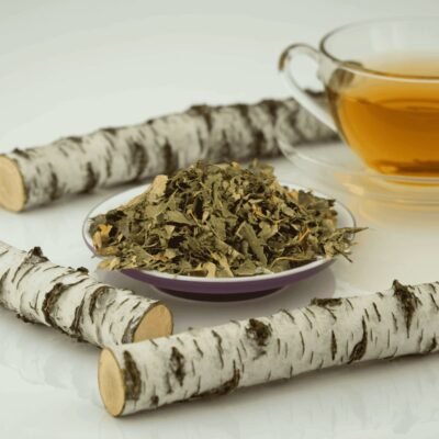Bouleau feuilles coupées pour infusion